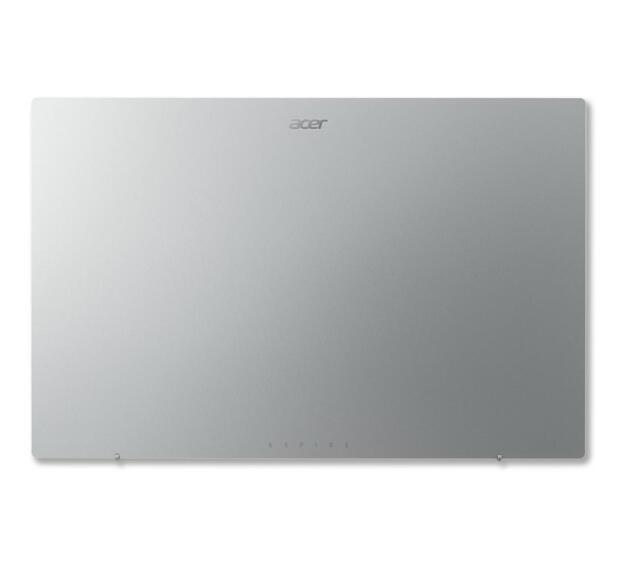 Ноутбук Acer Aspire 3 15.6" (Ryzen 5 7520U, 16GB, 512GB SSD, IPS) серебристый