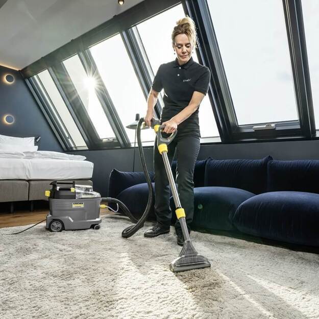 Пылесос Karcher Puzzi 8/1 Adv