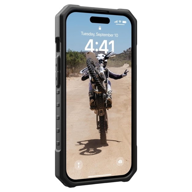 Чехол UAG Pathfinder для iPhone 15 Silver