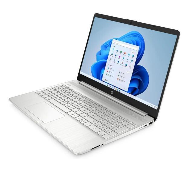 Ноутбук HP 15 15.6" (Ryzen 7 5700U, 16GB, 512GB SSD, IPS) серебристый