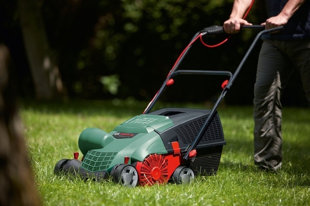 Аэратор Bosch UniversalVerticut 1100