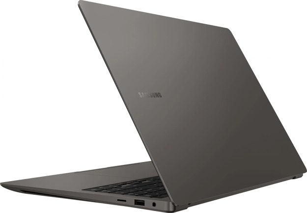 Ноутбук Samsung Galaxy Book 3 Ultra 16" (i7-13700H, 32GB, 1TB SSD, OLED, RTX 4050) графитовый