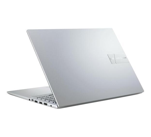 Ноутбук Asus VivoBook 16 16" (Ryzen 7 5825U, 16GB, 512GB SSD, IPS) серебристый