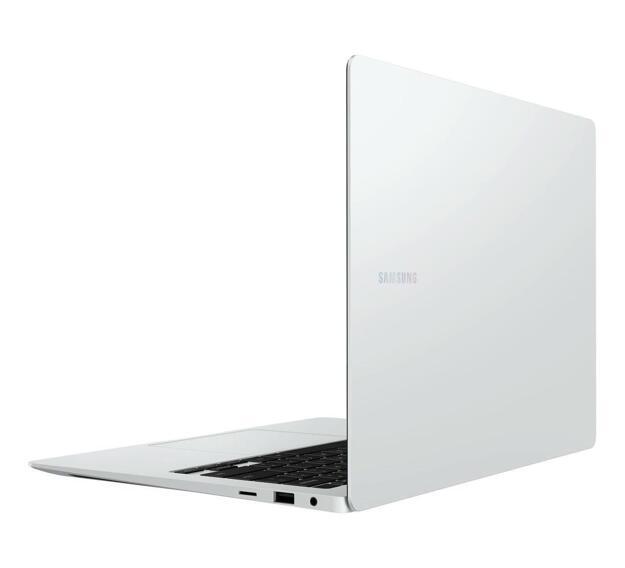 Ноутбук Samsung Galaxy Book 4 Pro 14" (i5 125H, 16GB, 512GB SSD, OLED) серебристый