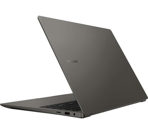 Ноутбук Samsung Galaxy Book 3 Ultra 16" (i7-13700H, 32GB, 1TB SSD, OLED, RTX 4050) графитовый