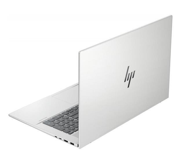 Ноутбук HP Envy 17 17.3" (i7-13700H, 16GB, 512GB SSD, IPS) серебристый